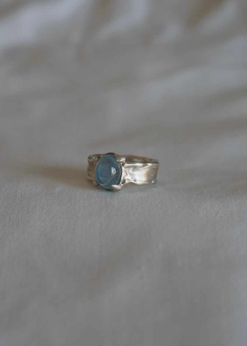 Cabochon Aquamarine Ring