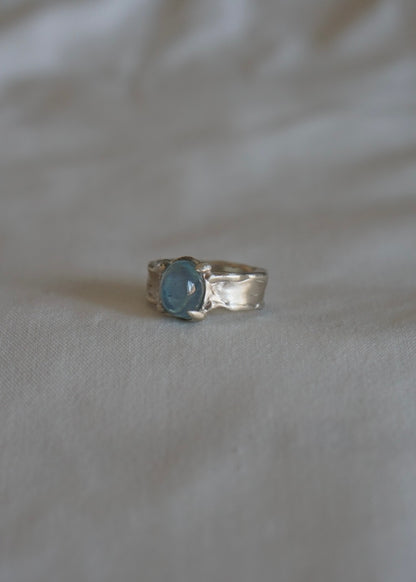 Cabochon Aquamarine Ring
