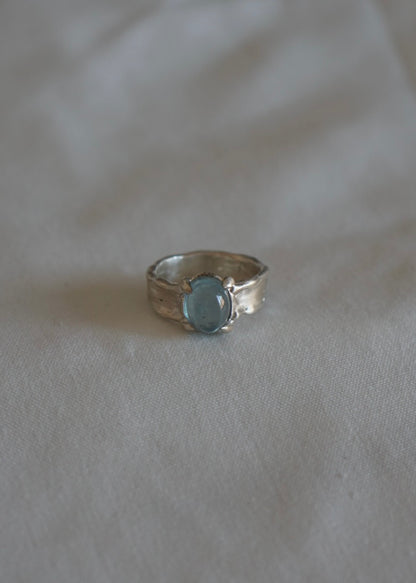 Cabochon Aquamarine Ring